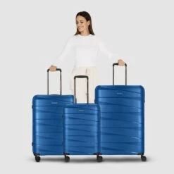 Essentials 10 3-SET 4 Rollen Kofferset 3-teilig 11 Essentials 10 3-SET 4 Rollen Kofferset 3-teilig -Roncato Verkäufe dc69a13e691452f412299cb55608a881 2